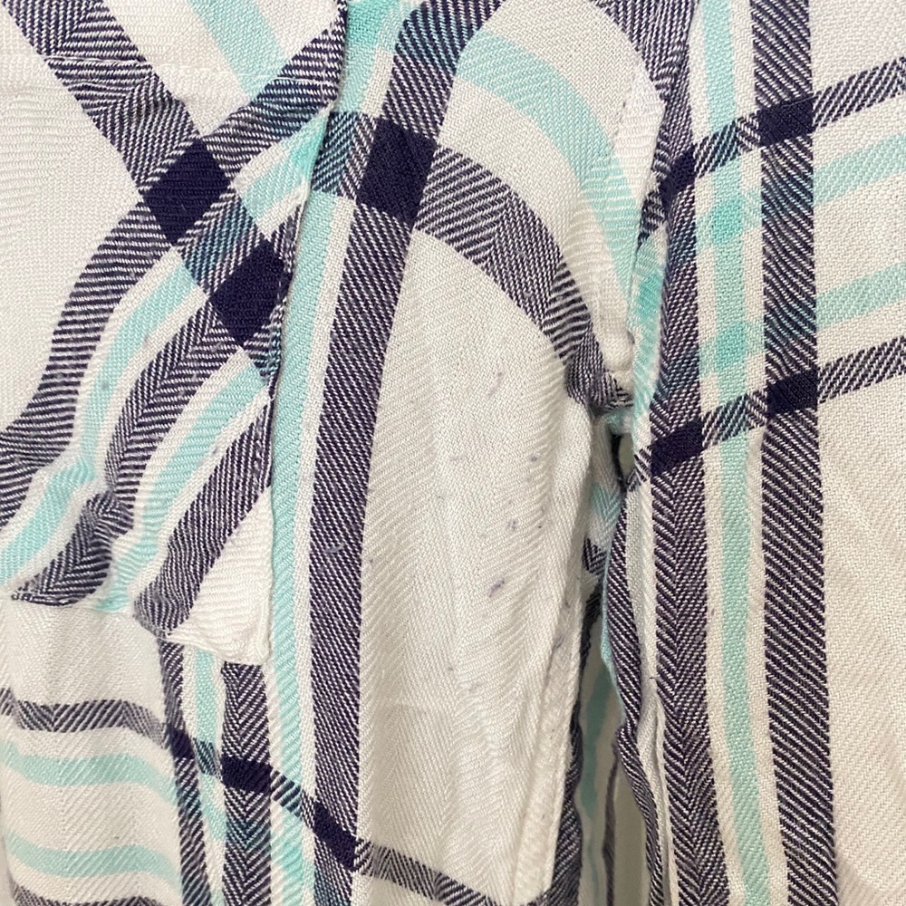 Rails Button Up - Picture 6 of 7